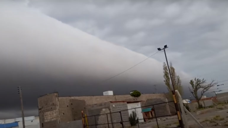 Ένα παράξενο σύννεφο πάνω από την Αργεντινή