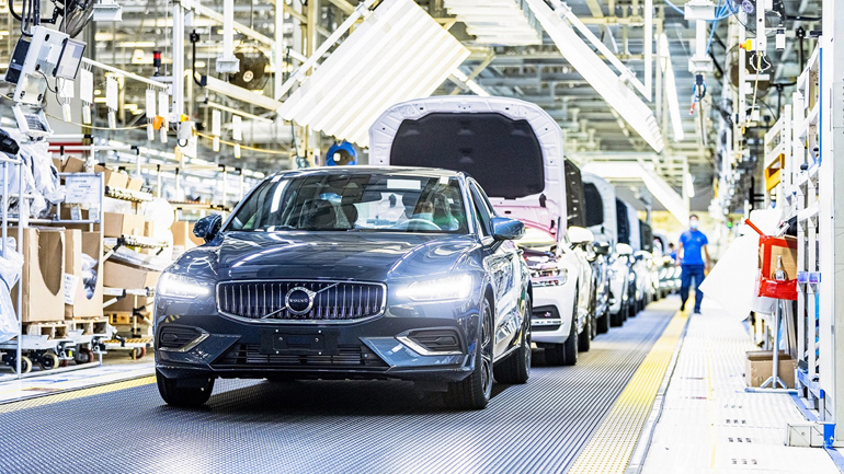 Τα εργοστάσια της Volvo λειτουργούν σε ποσοστό 90% με ηλεκτρική ενέργεια