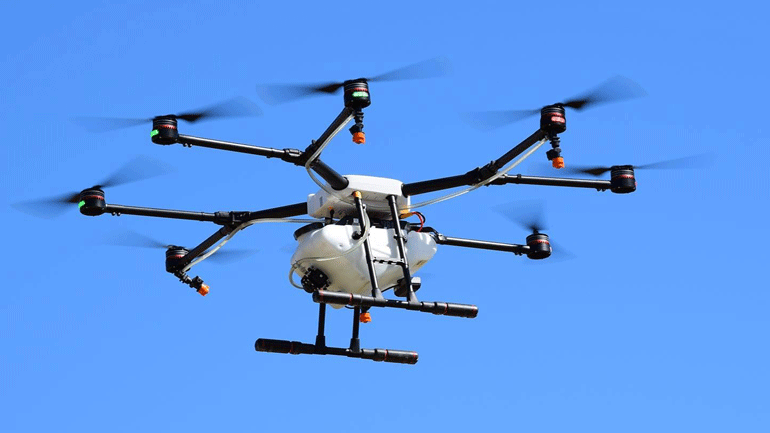 Δείτε πώς γίνονται οι εναέριοι ψεκασμοί από drone Δείτε πώς γίνονται οι εναέριοι ψεκασμοί από drone