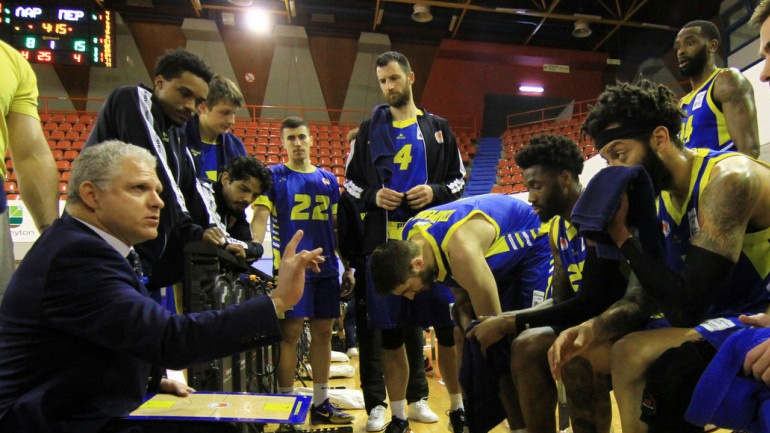 Μπάσκετ: Θετικό κρούσμα κορωνοϊού στο Περιστέρι