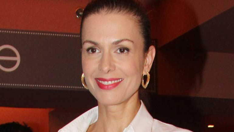 Η Τζίνα Αλιμόνου αποκαλύπτει το μυστικό της στην καταπολέμηση των ραγάδων