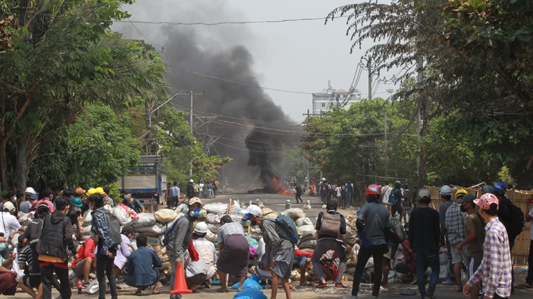 Μιανμάρ: «Εργαζόμενοι του Ερυθρού Σταυρού συλλαμβάνονται, εκφοβίζονται και τραυματίζονται»