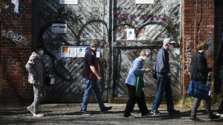 Η Γερμανική Διεπιστημονική Ένωση Εντατικής και Επείγουσας Ιατρικής ζητεί την επιβολή αυστηρού lockdown