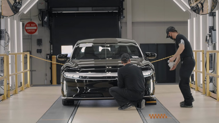 Έτσι φτιάχνεται το ηλεκτρικό αυτοκίνητο των 1.080 ίππων