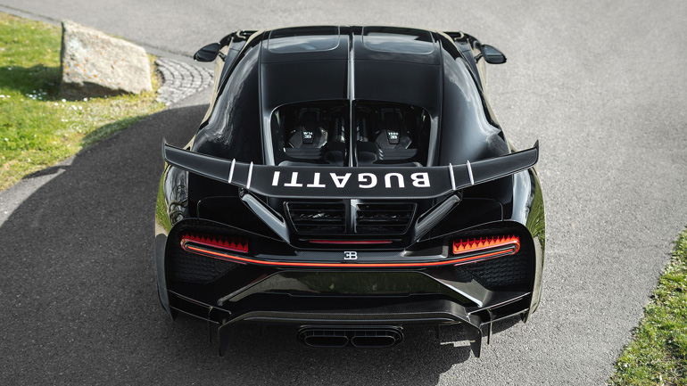 Το θηριώδες μοτέρ καλύπεται απο γυαλί