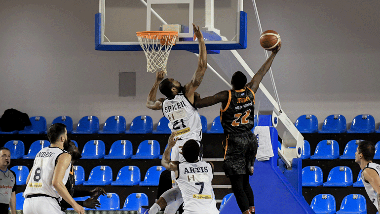 Μπάσκετ: Αλλαγή ώρας στο παιχνίδι Κολοσσός-Προμηθέας