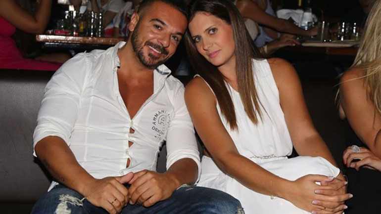 Η απάντηση της συζύγου του Τριαντάφυλλου στις φήμες που τον θέλουν να αποχωρεί από το Survivor