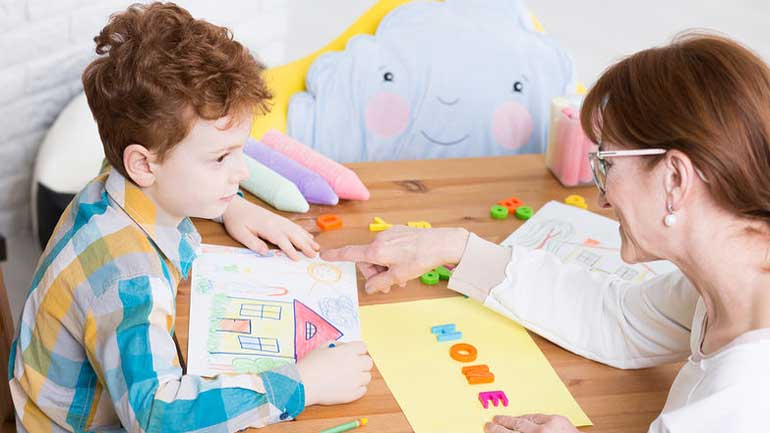 Παγκόσμια Ημέρα Αυτισμού: Στο Εργαστήριο Ειδικής Επαγγελματικής Εκπαίδευσης ο Μητσοτάκης