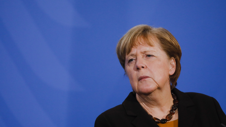 Γερμανία: «Ομοσπονδιακό lockdown» εξετάζει η Μέρκελ