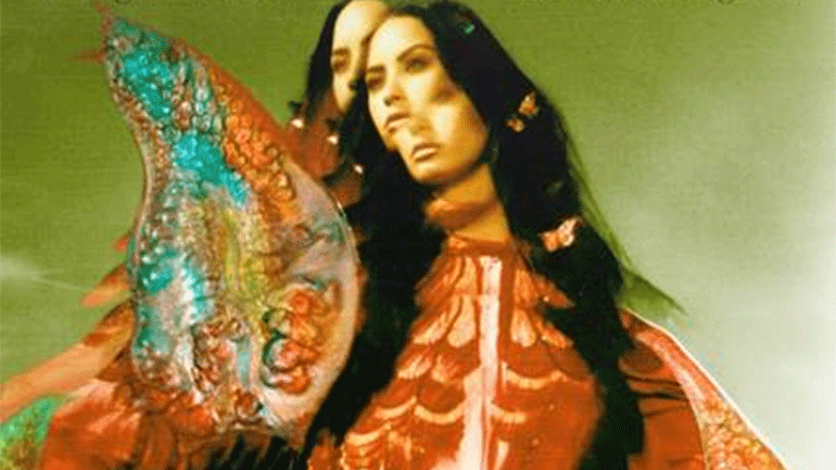 H Demi Lovato συναντά την Ariana Grande στον νέο της δίσκο!