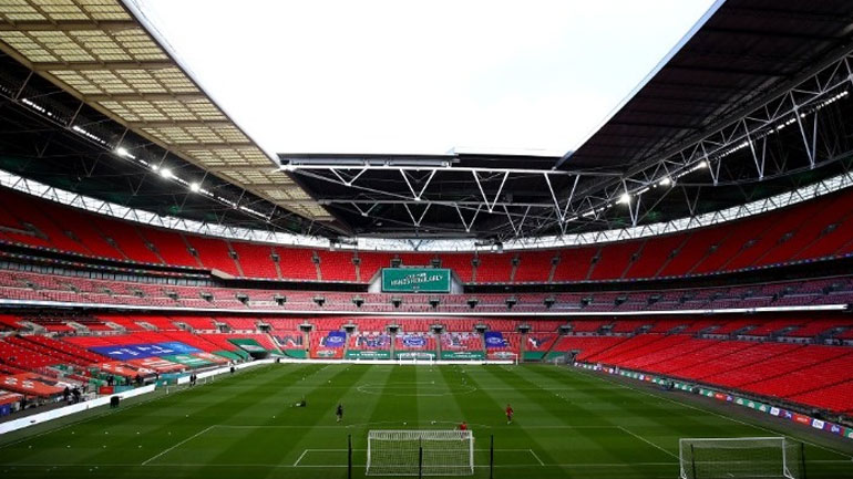 Πιλοτικά με 8.000 θεατές ο τελικός του League Cup στην Αγγλία