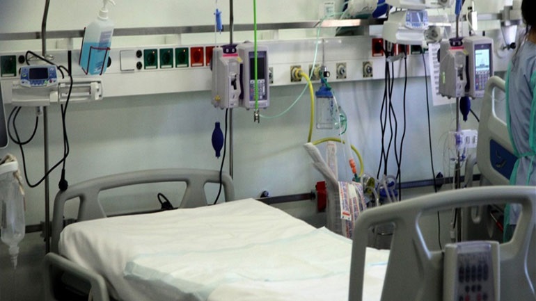 Συναγερμός στο Γεννηματάς: Κρούσματα σε υγειονομικούς που είχαν εμβολιαστεί