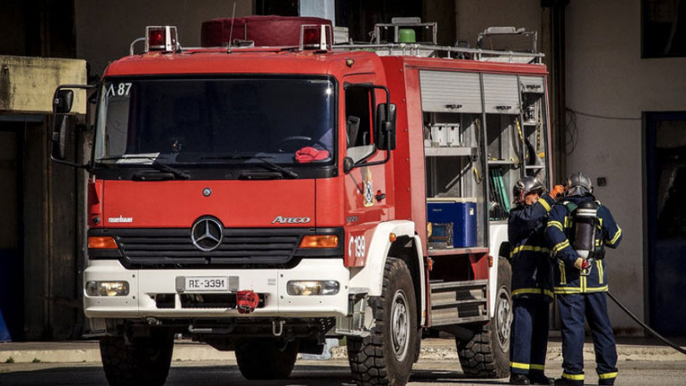 Σε εξέλιξη επιχείρηση απεγκλωβισμού τεσσάρων νεαρών στην Καλαμάτα