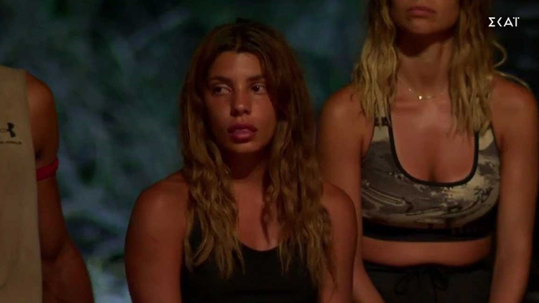 Survivor: Κατέρρευσε η Μαριαλένα ακούγοντας ότι ο Σάκης Κατσούλης πάει στην κόκκινη ομάδα