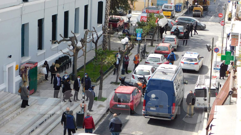 Στον εισαγγελέα τα μέλη του εγκληματικού δικτύου που εξαρθρώθηκε στην Κορινθία