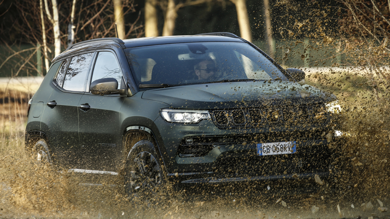 Διαθέσιμο σε πέντε εκδόσεις εξοπλισμού.