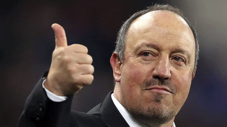 Μπενίτεθ: «Έχω προτάσεις, προτεραιότητά μου η Αγγλία»