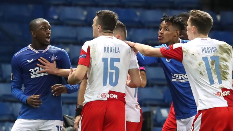 UEFA: Προσωρινός αποκλεισμός στον Κούντελα, έρευνα και για τον Καμαρά