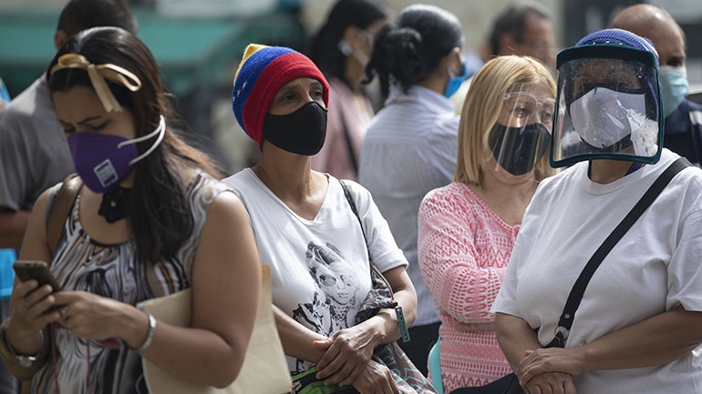 Βενεζουέλα: Κοινοτάρχης σημαδεύει τα σπίτια όσων πάσχουν από κορωνοϊό