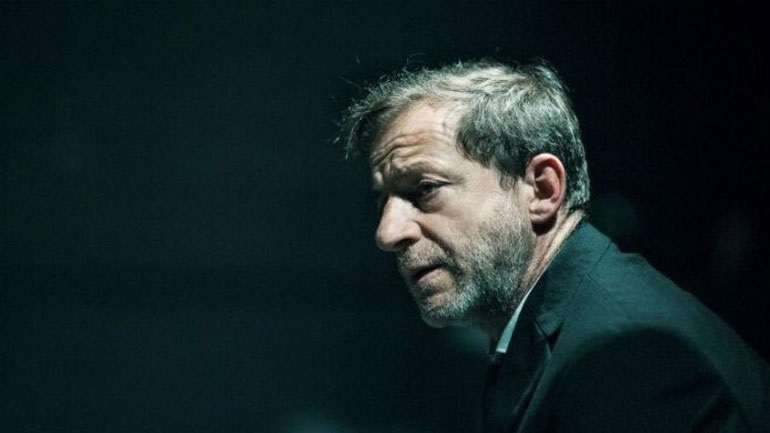 Ανοίγει το κινητό του Λιγνάδη – Φύλλο και φτερό emails και αρχεία