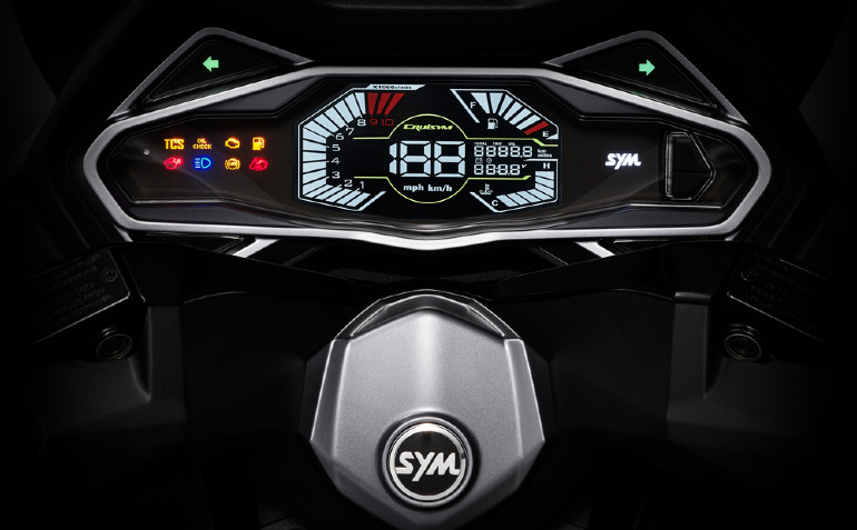 Σύγχρονος πίνακας οργάνων με πλούσια πληροφόρηση για τον αναβάτη