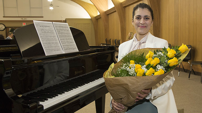 Μια Ελληνίδα, η πρώτη γυναίκα μαέστρος στη Συμφωνική Ορχήστρα του Κονρό, στο Τέξας