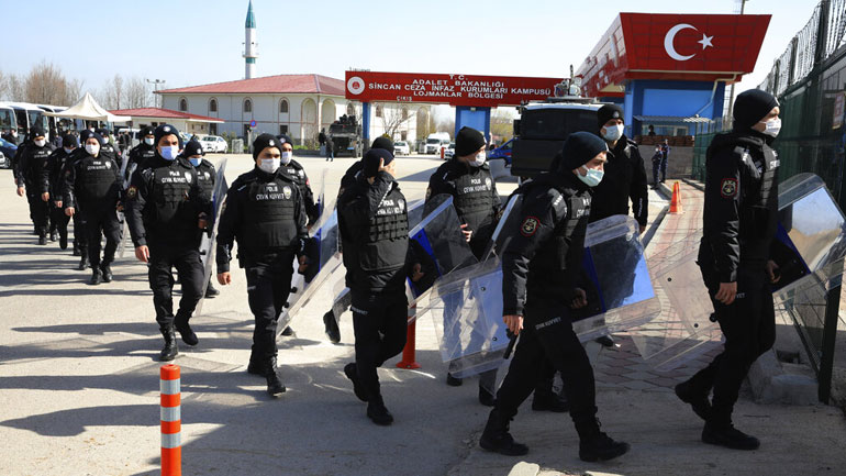 Τουρκία: Ισόβια σε τέσσερα άτομα για τον ρόλο τους στην απόπειρα πραξικοπήματος του 2016