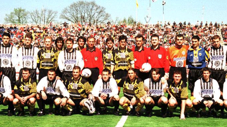 Η ΑΕΚ για τα 22 χρόνια από το ιστορικό φιλικό με την Παρτιζάν: «Όταν το ποδόσφαιρο νίκησε τον πόλεμο!»