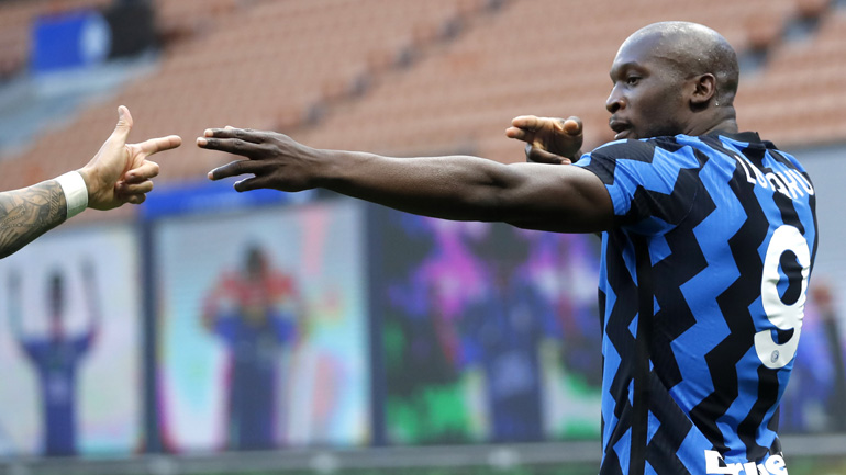 «Αγκαλιά» με τον τίτλο η Ίντερ, 2-1 τη Σασουόλο