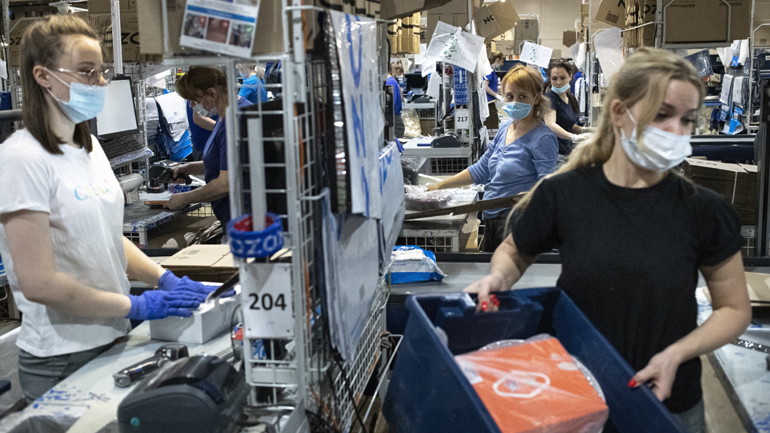 Η Τράπεζα της Ρωσίας επικρίνει τις κυβερνητικές προσπάθειες για τον έλεγχο των τιμών