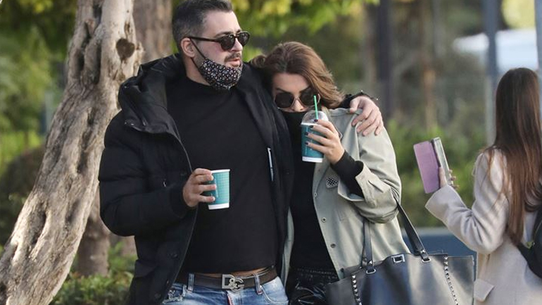 Νίνα Λοτσάρη: Βόλτα με τον αγαπημένο της στη Γλυφάδα