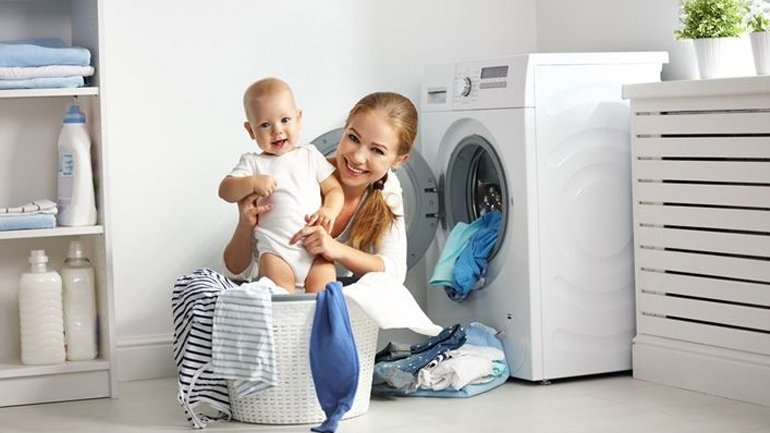 Στους πόσους βαθμούς πρέπει να πλένουμε τα βρεφικά ρούχα