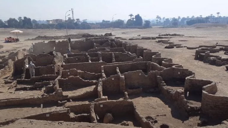 Στο φως η αρχαία «αιγυπτιακή Πομπηία» – Χτίστηκε πριν από 3.400 χρόνια Στο φως η αρχαία «αιγυπτιακή Πομπηία» – Χτίστηκε πριν από 3.400 χρόνια