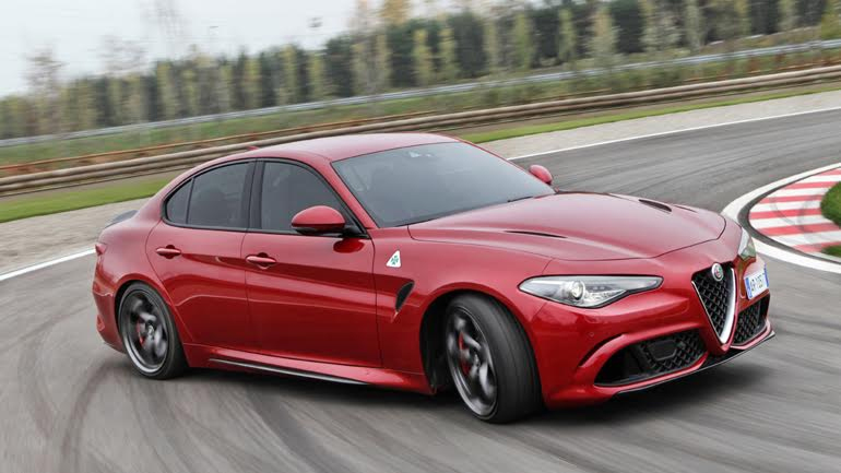 Η μεγάλη γιορτή στο φημισμένο κέντρο δοκιμών των θρυλικών μοντέλων της Alfa Romeo 