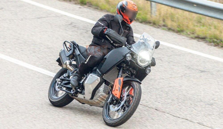 Το Norden 901 με το χαμηλό φτερό...