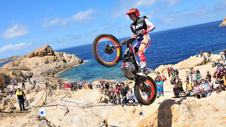 Ο κορυφαίος αναβάτης λατρεύει τον Λεωνίδα και τους 300