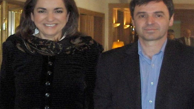 Ο νεποτισμός της Ντόρας και ο αυθάδης κολλητός της