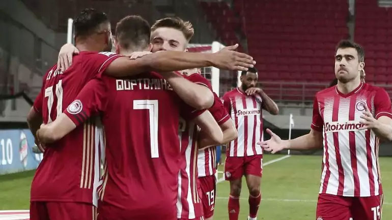 Super League: Ευκαιρία στέψης για τον Ολυμπιακό στο ντέρμπι «αιωνίων»