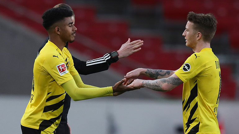 «Τρίποντο» η Ντόρτμουντ, 3-2 τη Στουτγκάρδη
