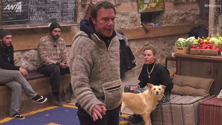 Φάρμα: Έξαλλος ο Στράτος Τζώρτζογλου με τους συμπαίκτες του Φάρμα: Έξαλλος ο Στράτος Τζώρτζογλου με τους συμπαίκτες του