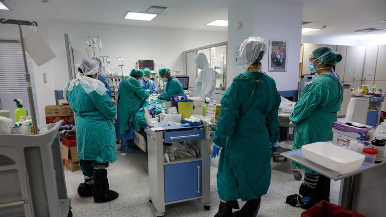 Γαλλία: Aυξάνεται ο αριθμός των ασθενών με COVID-19 στις ΜΕΘ