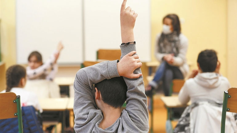 Self tests: 193 μαθητές και εκπαιδευτικοί θετικοί στον κορωνοϊό Self tests: 193 μαθητές και εκπαιδευτικοί θετικοί στον κορωνοϊό