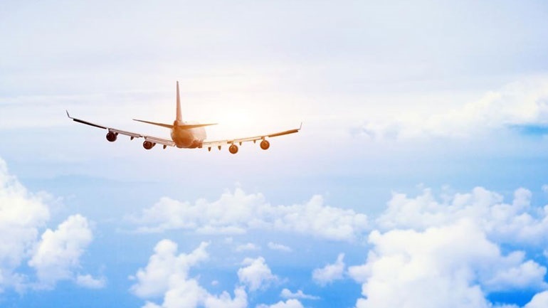 Έως 19 Απριλίου επιτρέπονται μόνο οι ουσιώδεις μετακινήσεις στις πτήσεις εσωτερικού