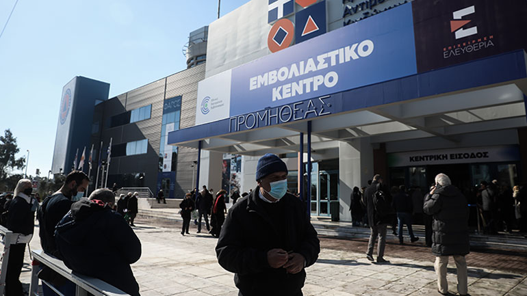 Κικίλιας: «Υπολογίζουμε τον Ιούνιο να εμβολιάζουμε τους σαραντάρηδες»