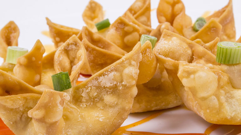 Πεντανόστιμα wontons με τυρί κρέμα για όλη την οικογένεια