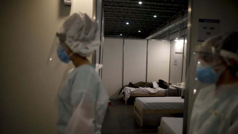 Ρωσία: Σε 8.320 ανέρχονται τα νέα κρούσματα κορωνοϊού