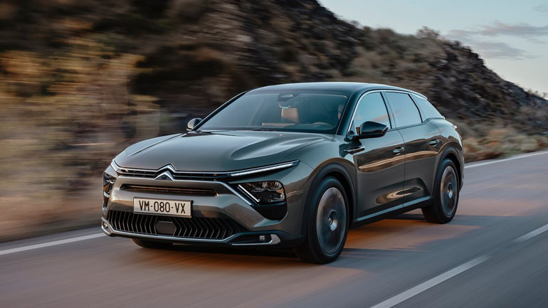 Citroen C5 X: Το αυτοκίνητο που ενώνει τρεις κατηγορίες