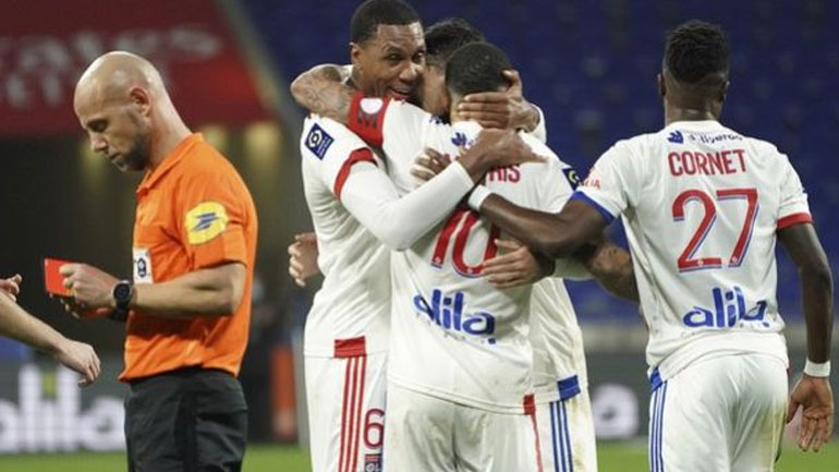 Κοντά στην κορυφή η Λιόν, 3-0 την Ανζέ