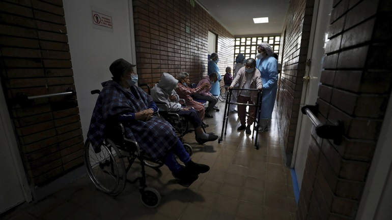 Κορωνοϊός: Πλησιάζουν τις 210.000 οι νεκροί στο Μεξικό