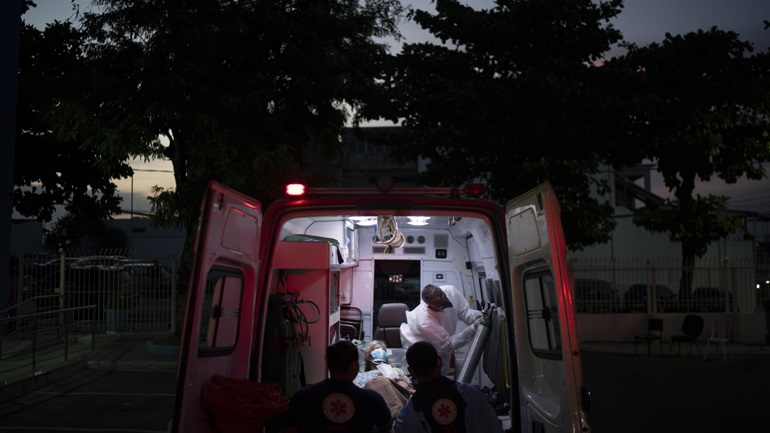 Covid-19: Περισσότεροι από 354.000 οι θάνατοι στη Βραζιλία